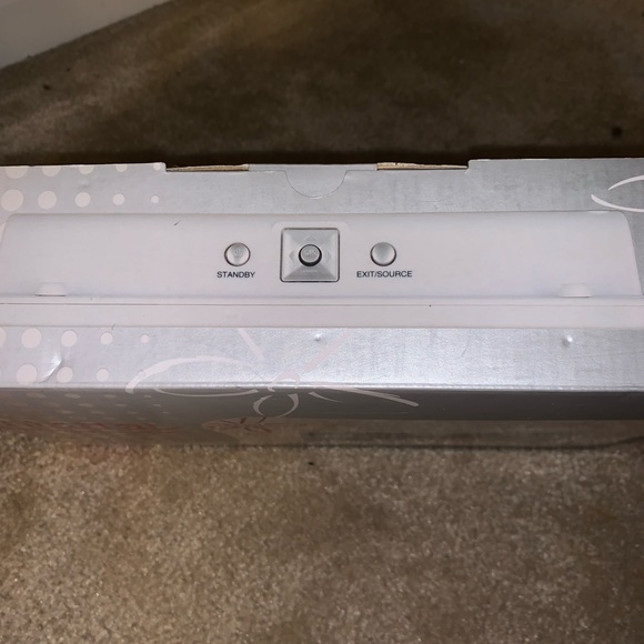 NEVER OPENED Digital Photo Frame - Picture 3 of 9